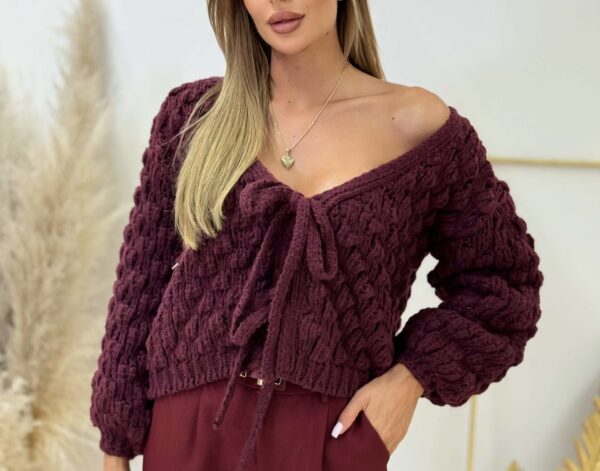 Luna Pullover – kastanienbraun mit einem Hauch von Sinnlichkeit