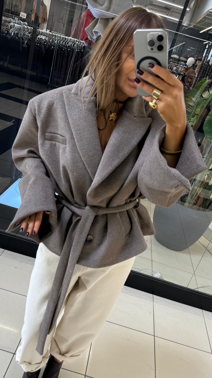 6561905e-6002-4cf6-b677-7c67738d5538