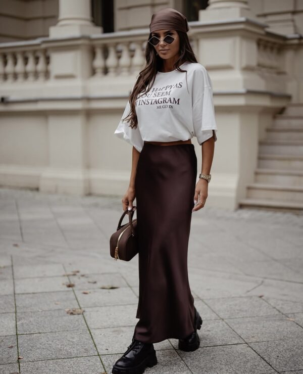 Satinrock in Kastanienbraun