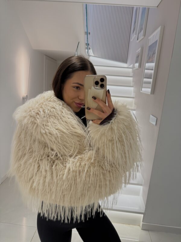 Kurze Felljacke „Soft Cream“